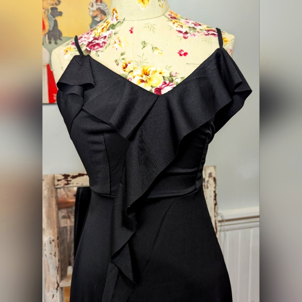 Mask Maxi Dress - Picture 6 of 7